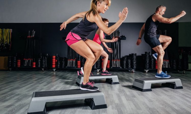 Planète Fitness Cours de renfo avec Step à Villars